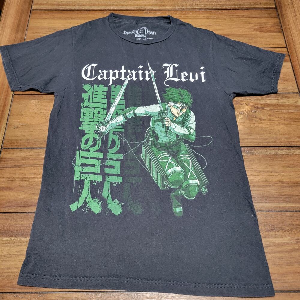 Attack On Titan Black Unisex Tee Captain Levi - Size Small